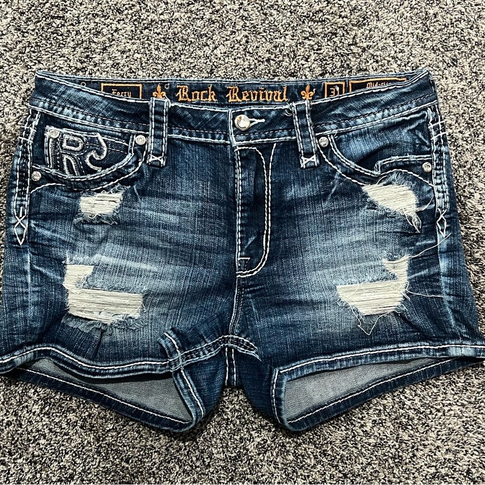 Rock revival short